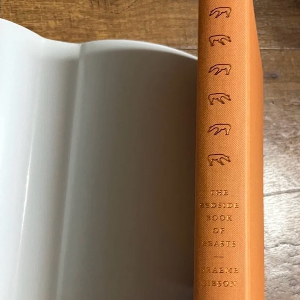 The Bedside Book Of Beasts by Graeme Gibson ~ Doubleday ~ Hardcover Book - Picture 12 of 15
